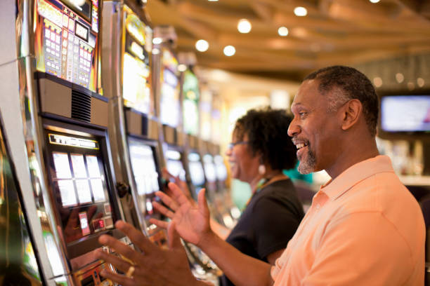 Live dealer at panenslot Infinite Blackjack table with multi-camera feed
