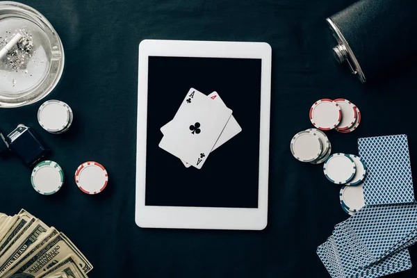 Qiu Qiu tiles and hand rankings displayed on panenslot live table